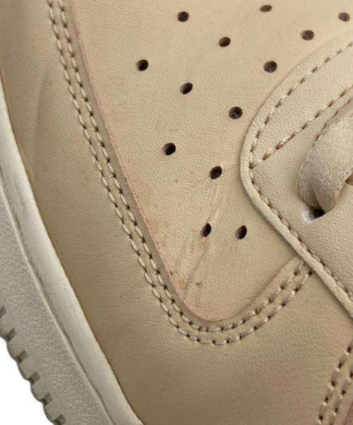 NIKE（ナイキ）NIKE (ナイキ) WMNS AIR FORCE 1 ESS TRND ベージュ サイズ:US6.5の古着・服飾アイテム