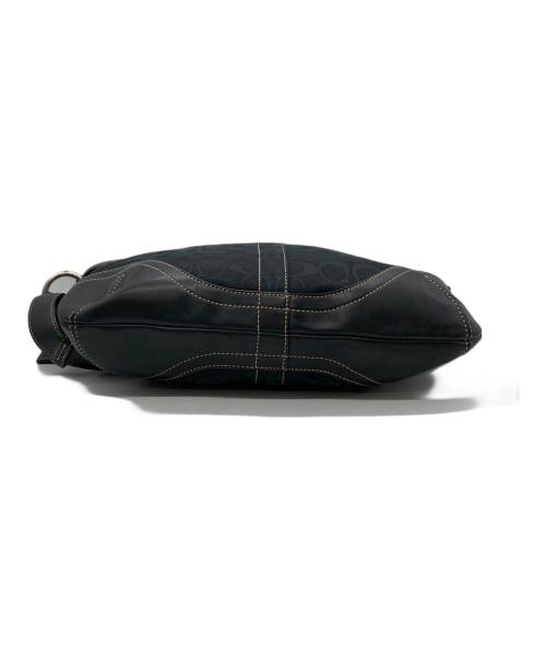 COACH（コーチ）COACH (コーチ) シグネチャーワンショルダーバッグ ブラックの古着・服飾アイテム