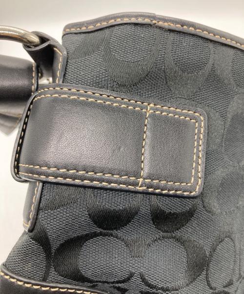 COACH（コーチ）COACH (コーチ) シグネチャーワンショルダーバッグ ブラックの古着・服飾アイテム
