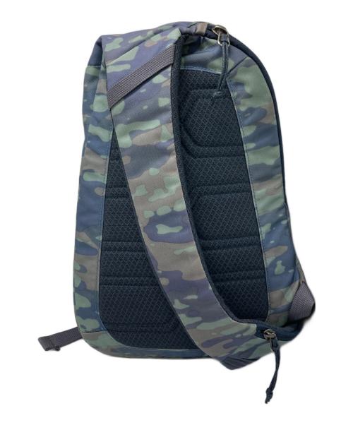 patagnia（パタゴニア）patagnia (パタゴニア) アトム・スリング 8L グリーンの古着・服飾アイテム