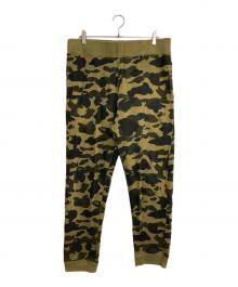 A BATHING APE（アベイシングエイプ）の古着「1ST CAMO SWEAT PANTS」｜オリーブ