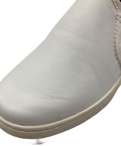 UGG（アグ）UGG (アグ) cas スリッポン ホワイト サイズ:22㎝の古着・服飾アイテム