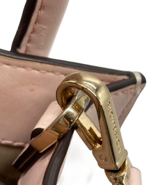 MICHAEL KORS（マイケルコース）MICHAEL KORS (マイケルコース) ミニクロスボディバッグ ピンクの古着・服飾アイテム