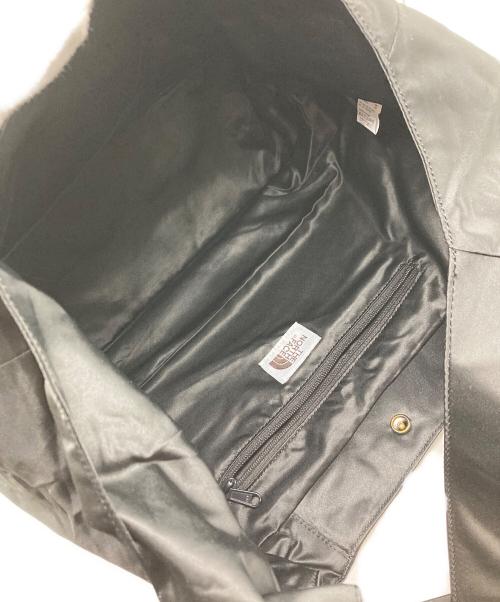 THE NORTH FACE WHITELABEL（ノースフェイスホワイトレーベル）THE NORTH FACE WHITELABEL (ノースフェイスホワイトレーベル) BIG LOGO SHOULDER BAG/ビッグロゴショルダーバッグ ブラックの古着・服飾アイテム