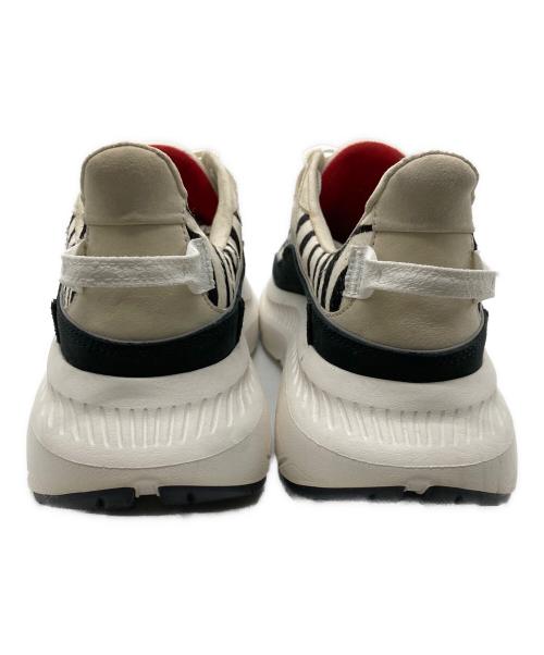 UGG（アグ）UGG (アグ) atmos (アトモス) CA805 V2 ANIMAL ブラック×アイボリー サイズ:USA10の古着・服飾アイテム