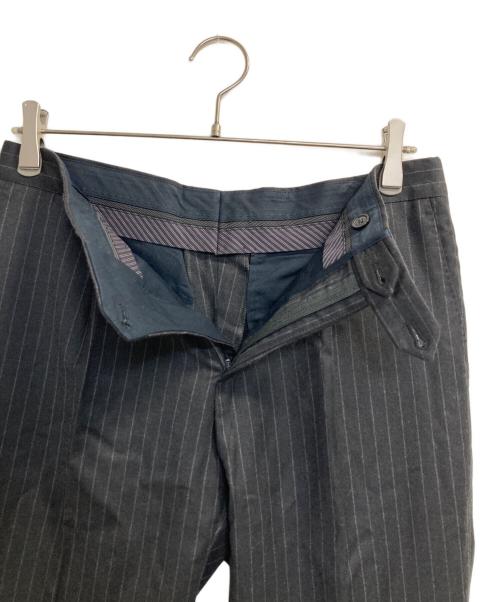 LARDINI（ラルディーニ）LARDINI (ラルディーニ) セットアップストライプスーツ グレー サイズ:46の古着・服飾アイテム