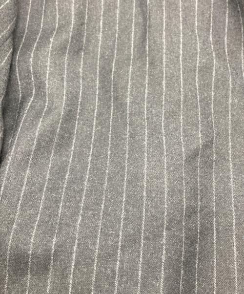 LARDINI（ラルディーニ）LARDINI (ラルディーニ) セットアップストライプスーツ グレー サイズ:46の古着・服飾アイテム