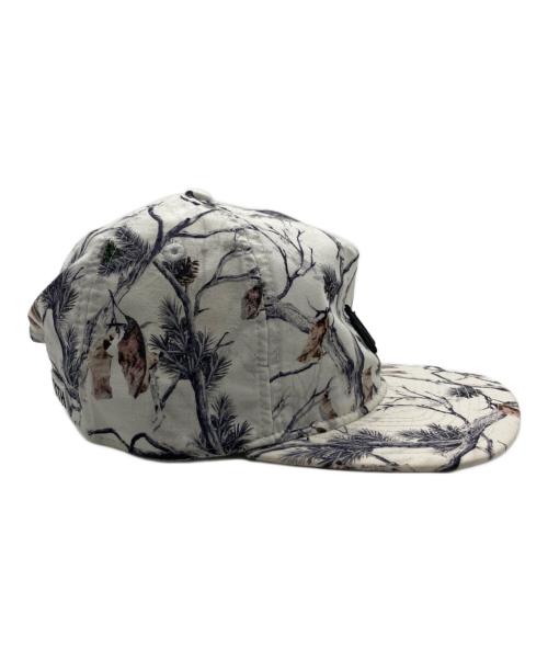 New Era（ニューエラ）New Era (ニューエラ) KITH (キス) The Golfer Pine Tree Camo Hat グレー×ホワイトの古着・服飾アイテム