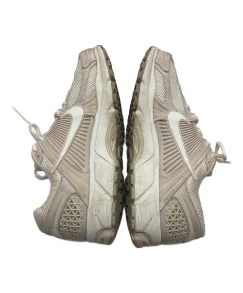 NIKE（ナイキ）NIKE (ナイキ) Zoom Vomero 5 Light Orewood Brown ベージュ サイズ:26.5ｃｍの古着・服飾アイテム