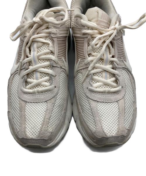 NIKE（ナイキ）NIKE (ナイキ) Zoom Vomero 5 Light Orewood Brown ベージュ サイズ:26.5ｃｍの古着・服飾アイテム