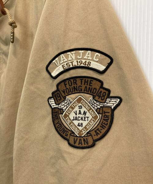 VAN JAC（ヴァン・ヂャケット）VAN JAC (ヴァン・ヂャケット) フーデッドコート ベージュ サイズ:ＬＬの古着・服飾アイテム