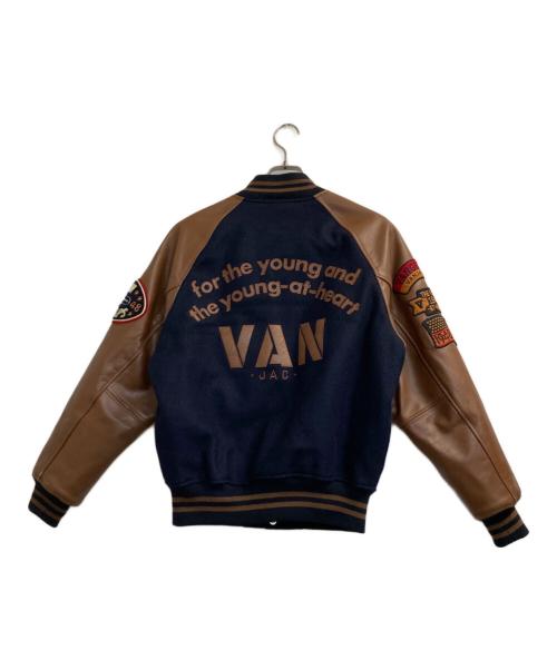 VAN JAC（ヴァン・ヂャケット）VAN JAC (ヴァン・ヂャケット) プレミアム スタジャン ネイビー×ブラウン サイズ:Ｌの古着・服飾アイテム