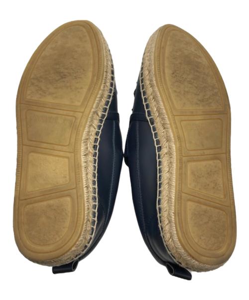 JIMMY CHOO（ジミーチュウ）JIMMY CHOO (ジミーチュウ) スタースタッズエスパドリーユレザースリッポン ネイビー サイズ:41の古着・服飾アイテム