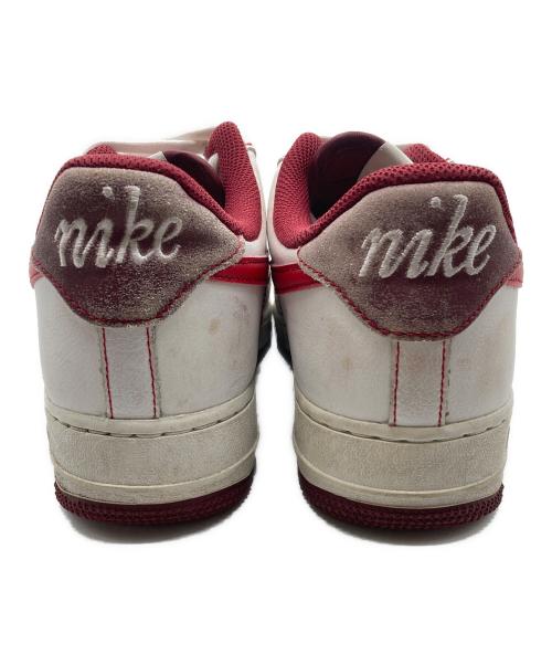 NIKE（ナイキ）NIKE (ナイキ) AIR FORCE 1 07/ローカットスニーカー レッド×ホワイト サイズ:US8の古着・服飾アイテム