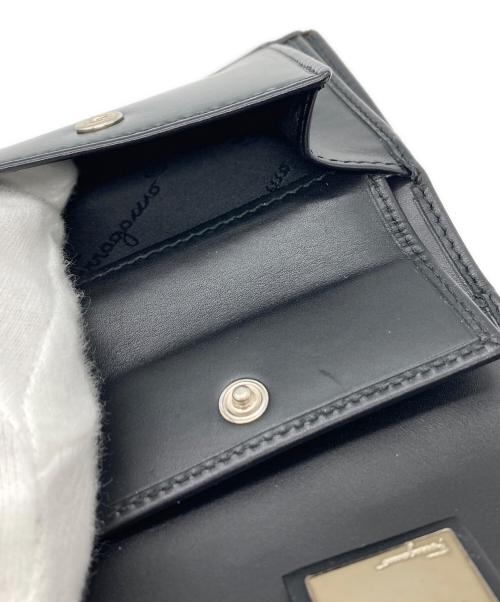 Salvatore Ferragamo（サルヴァトーレ フェラガモ）Salvatore Ferragamo (サルヴァトーレ フェラガモ) ガンチーニコンパクトウォレット ブラックの古着・服飾アイテム