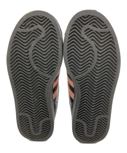 adidas（アディダス）adidas (アディダス) スニーカー ブラック サイズ:US5.5の古着・服飾アイテム