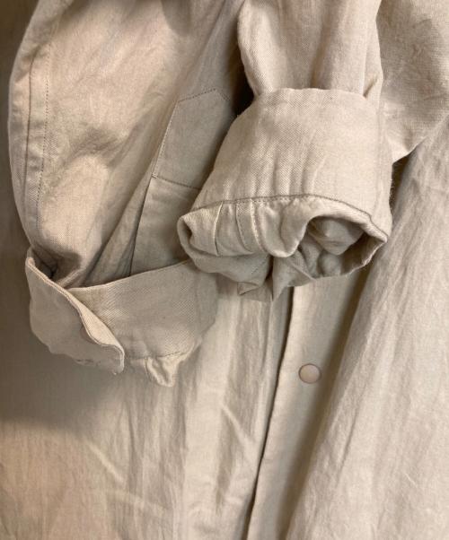 YAECA（ヤエカ）YAECA (ヤエカ) COMFORT SHIRT WIDE SQUARE ベージュ サイズ:Sの古着・服飾アイテム