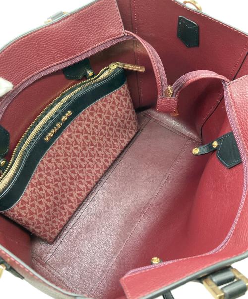 MICHAEL KORS（マイケルコース）MICHAEL KORS (マイケルコース) バッグ ボルドー×ブラックの古着・服飾アイテム