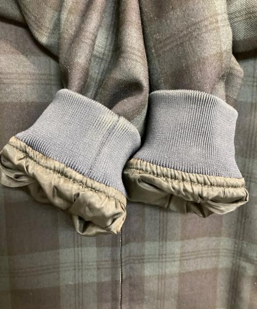 FRED PERRY（フレッドペリー）FRED PERRY (フレッドペリー) 刺繍ロゴブルゾン グリーン×ネイビー サイズ:Ｍの古着・服飾アイテム