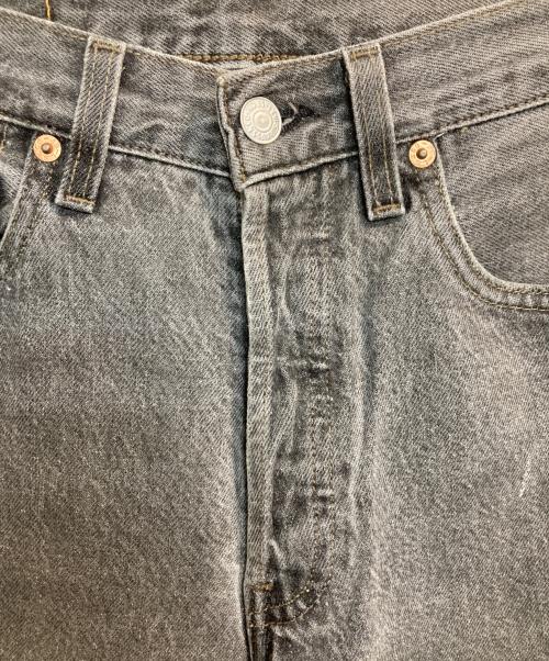 LEVI'S（リーバイス）LEVI'S (リーバイス) 先染めデニムパンツ グレー サイズ:W28×L30の古着・服飾アイテム