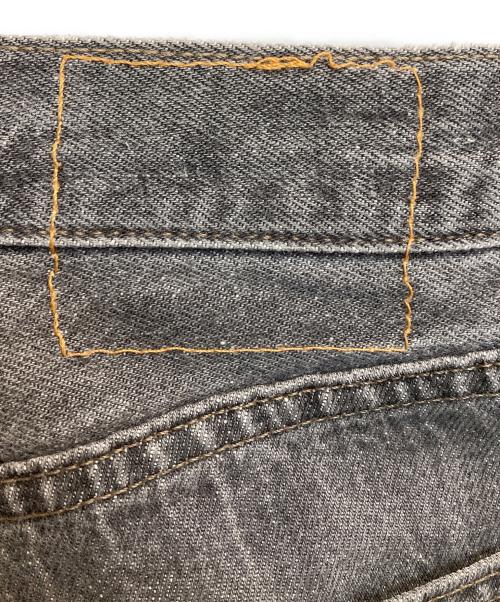 LEVI'S（リーバイス）LEVI'S (リーバイス) 先染めデニムパンツ グレー サイズ:W28×L30の古着・服飾アイテム