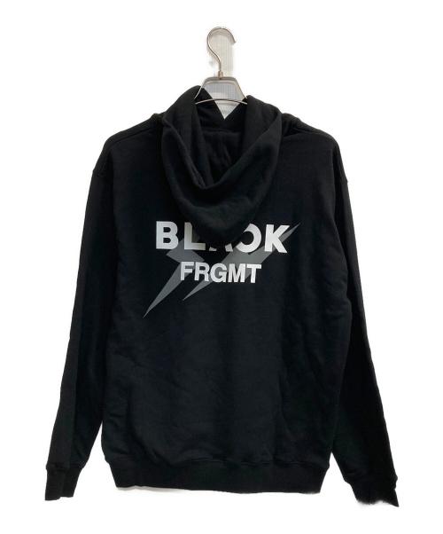 BLACK PINK（ブラックピンク）BLACK PINK (ブラックピンク) FRAGMENT DESIGN (フラグメントデザイン) BLACK FRGMT HOODIE ブラック サイズ:ＸＬの古着・服飾アイテム