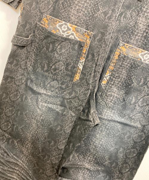 絡繰魂（カラクリダマシイ）絡繰魂 (カラクリダマシイ) 刺繍デザインつなぎ グレー サイズ:Ⅼの古着・服飾アイテム