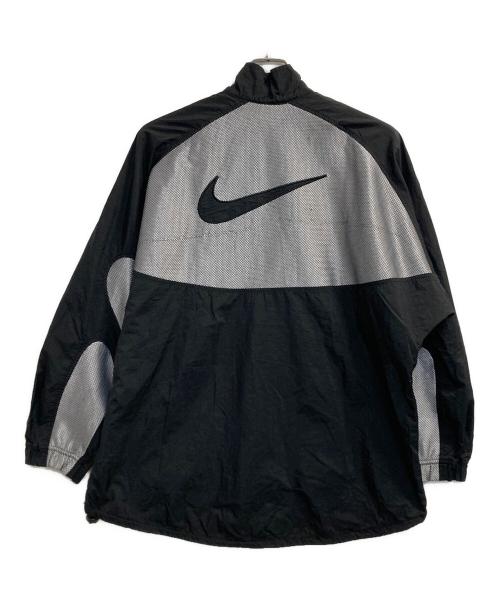 NIKE（ナイキ）NIKE (ナイキ) ビッグスォッシュナイロンプルオーバージャケット ブラック×ホワイト サイズ:Ｍの古着・服飾アイテム