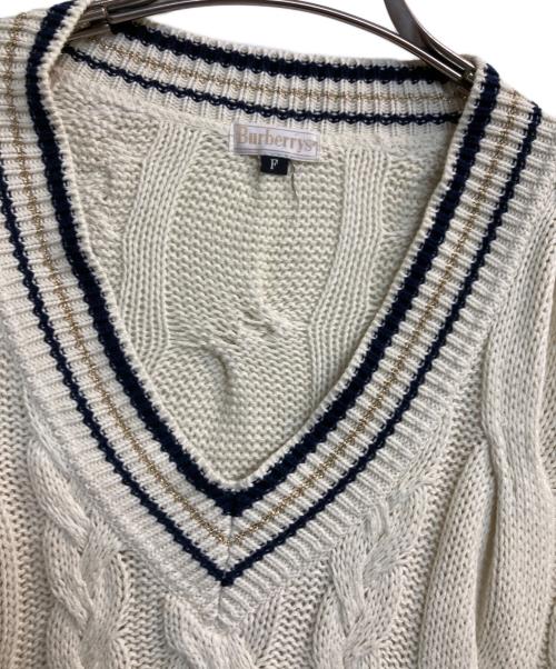 Burberry's（バーバリーズ）Burberry's (バーバリーズ) ワッペンVネックケーブルニット ホワイト サイズ:ＦＲＥＥの古着・服飾アイテム