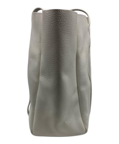 BALENCIAGA（バレンシアガ）BALENCIAGA (バレンシアガ) Everyday Tote/エブリデイ トートバッグ ホワイトの古着・服飾アイテム