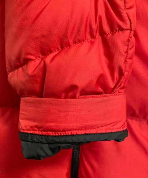 THE NORTH FACE（ザ ノース フェイス）THE NORTH FACE (ザ ノース フェイス) ダウンジャケット ブラック×レッド サイズ:Ｍの古着・服飾アイテム
