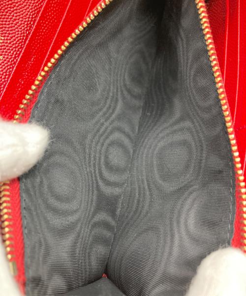 Saint Laurent Paris（サンローランパリ）Saint Laurent Paris (サンローランパリ) カサンドラYSLロゴマトラッセ ラージ フラップウォレット レッドの古着・服飾アイテム