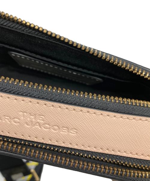 MARC JACOBS（マークジェイコブス）MARC JACOBS (マークジェイコブス) SNAPSHOT ベージュの古着・服飾アイテム