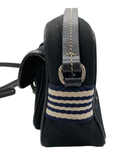 BURBERRY BLUE LABEL（バーバリー ブルー レーベル）BURBERRY BLUE LABEL (バーバリー ブルー レーベル) キャンバスショルダーバッグ ブラックの古着・服飾アイテム