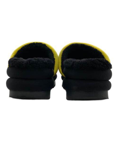 UGG（アグ）UGG (アグ) Maxi Graphic Slide ブラック×イエロー サイズ:22の古着・服飾アイテム
