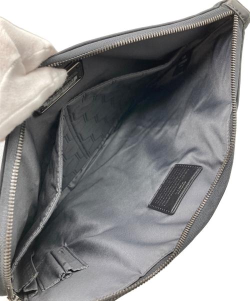 TUMI（トゥミ）TUMI (トゥミ) プレストランラージポートフォリオクラッチバッグ ブラックの古着・服飾アイテム