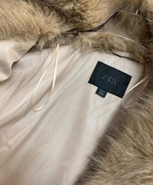 ZARA（ザラ）ZARA (ザラ) ショートエコファージャケット ベージュ サイズ:ＸＳの古着・服飾アイテム