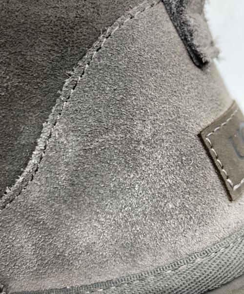UGG（アグ）UGG (アグ) Classic Ultra Mini ムートンブーツ グレー サイズ:US7の古着・服飾アイテム