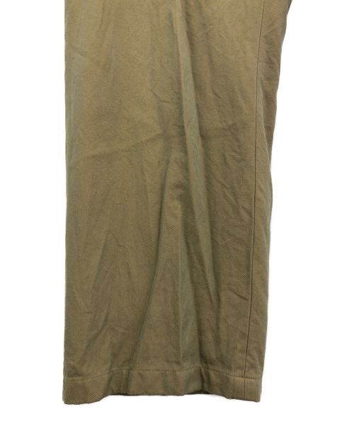 ULTERIOR（アルテリア）ULTERIOR (アルテリア) CHAMBRAY GABARDINE SEEMLESS TROUSERS ブラウン サイズ:3の古着・服飾アイテム