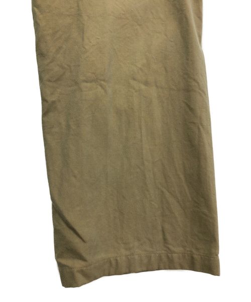 ULTERIOR（アルテリア）ULTERIOR (アルテリア) CHAMBRAY GABARDINE SEEMLESS TROUSERS ブラウン サイズ:3の古着・服飾アイテム