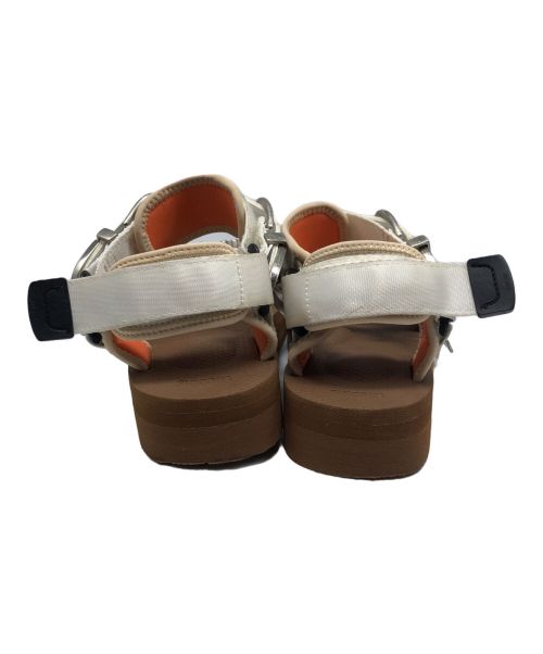 suicoke（スイコック）suicoke (スイコック) TOGA (トーガ) メタルサンダル ホワイト サイズ:24ｃｍの古着・服飾アイテム