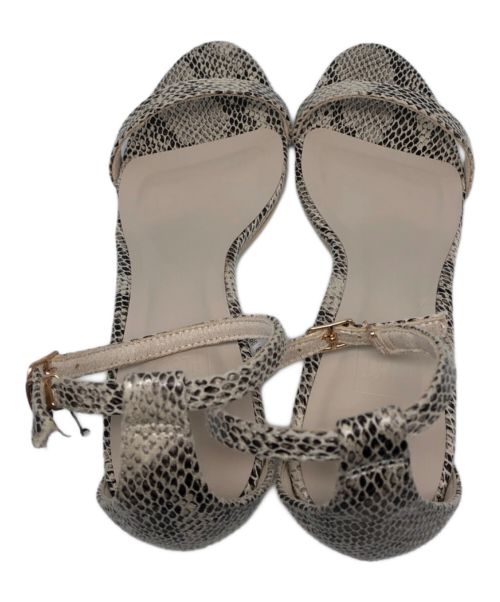 PLST（プラステ）PLST (プラステ) サンダル ベージュ サイズ:Ⅼ 未使用品の古着・服飾アイテム