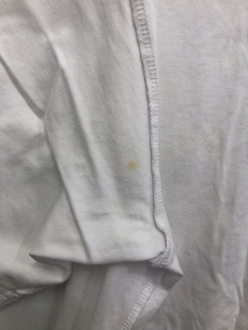 UNIVERSAL PRODUCTS.（ユニバーサルプロダクツ）UNIVERSAL PRODUCTS. (ユニバーサルプロダクツ) Tシャツ ホワイト サイズ:Ⅼの古着・服飾アイテム