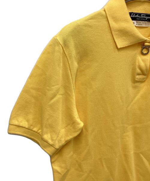 Salvatore Ferragamo（サルヴァトーレ フェラガモ）Salvatore Ferragamo (サルヴァトーレ フェラガモ) ポロシャツ イエロー サイズ:Mの古着・服飾アイテム