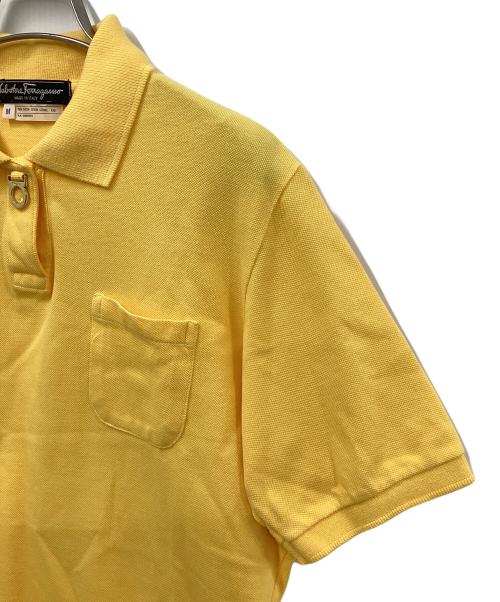 Salvatore Ferragamo（サルヴァトーレ フェラガモ）Salvatore Ferragamo (サルヴァトーレ フェラガモ) ポロシャツ イエロー サイズ:Mの古着・服飾アイテム