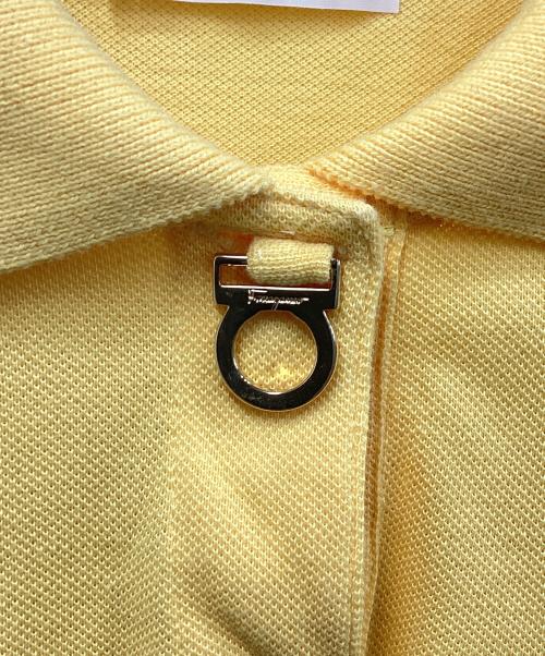 Salvatore Ferragamo（サルヴァトーレ フェラガモ）Salvatore Ferragamo (サルヴァトーレ フェラガモ) ポロシャツ イエロー サイズ:Mの古着・服飾アイテム