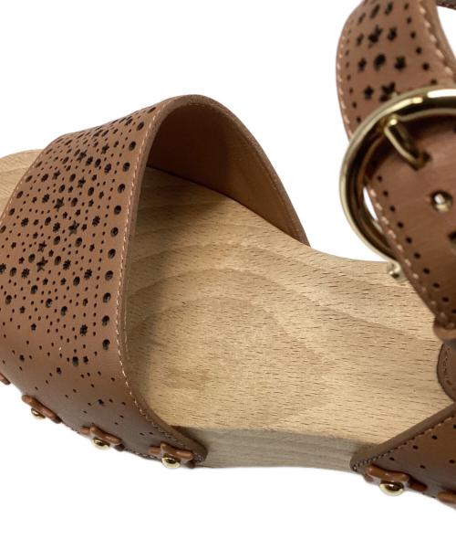 Salvatore Ferragamo（サルヴァトーレ フェラガモ）Salvatore Ferragamo (サルヴァトーレ フェラガモ) パンチングレザー ウェッジソールサンダル ブラウン サイズ:6の古着・服飾アイテム