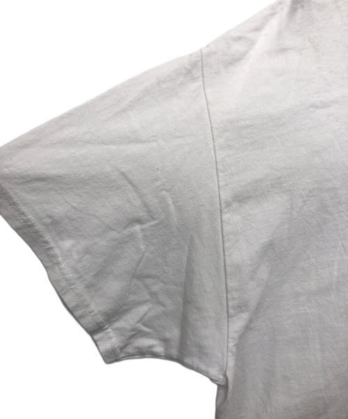 FRAGMENT DESIGN（フラグメントデザイン）FRAGMENT DESIGN (フラグメントデザイン) THE CONVENI (ザ・コンビニ) PEANUTS (ピーナッツ) キャラクタープリントTシャツ ホワイト サイズ:XLの古着・服飾アイテム