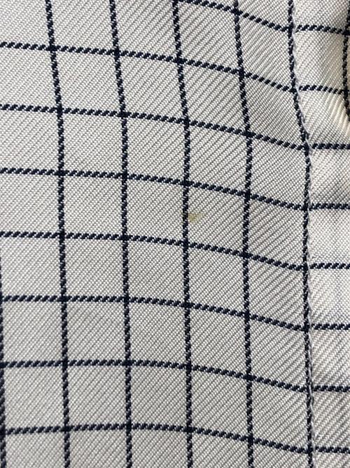 ARMANI COLLEZIONI（アルマーニ コレツィオーニ）ARMANI COLLEZIONI (アルマーニ コレツィオーニ) プルオーバーシャツ ホワイト サイズ:44の古着・服飾アイテム