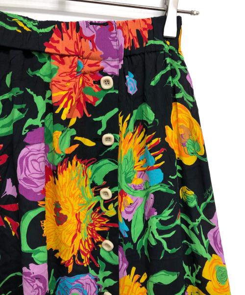 GUCCI（グッチ）GUCCI (グッチ) フラワープリントロングフレアスカート ブラック サイズ:40の古着・服飾アイテム